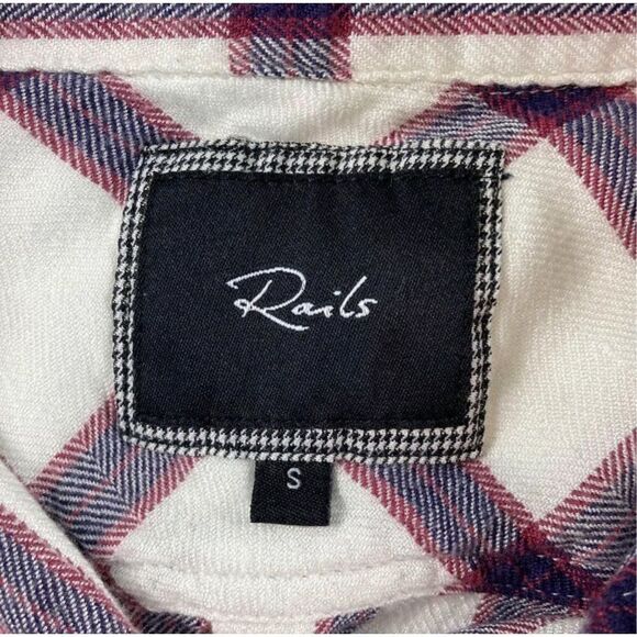 Rails Hunter White, Red, & Navy Blue Plaid Flannel Shirt Small - Picture 4 of 8